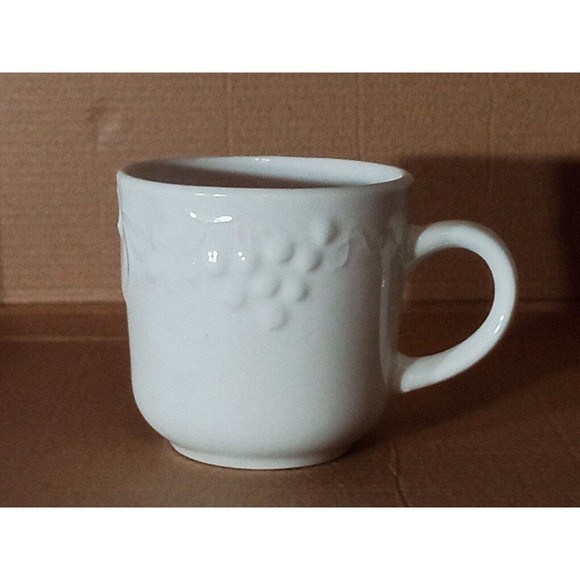 Coffee Mug / Cup Set Of Four White With Fruit Design - Picture 13 of 16